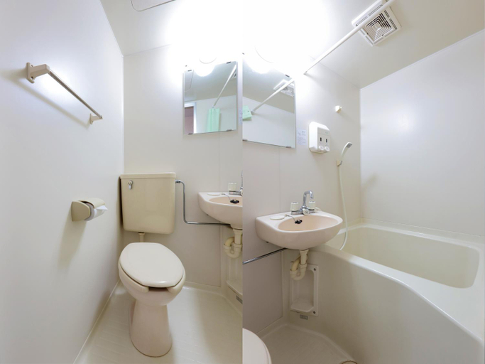Bathroom 4, Tabist Izumi Yusen Shukuhaku Center, Izumi