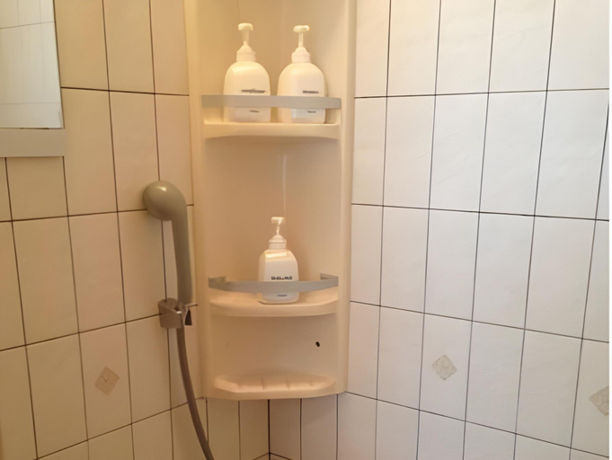 Bathroom 8