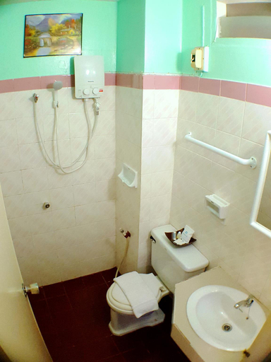 Bathroom, Pacific Inn, Pulau Phuket