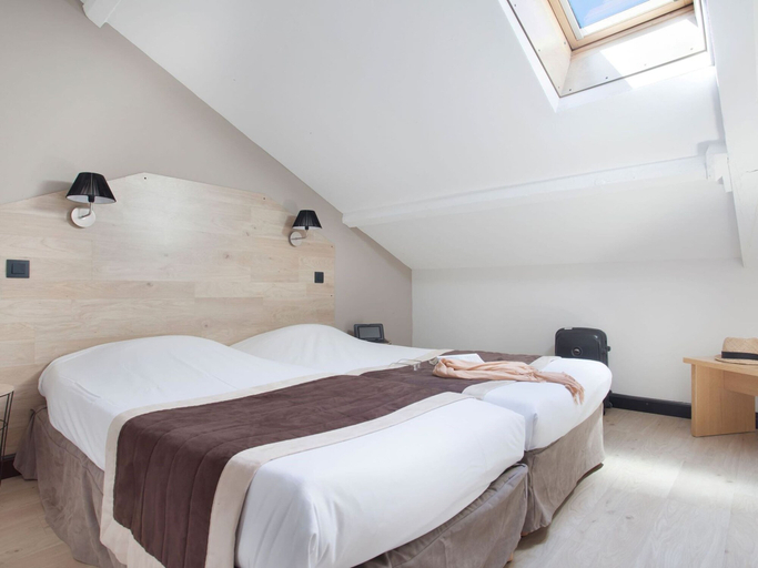 Room 3, City-Center Apartment, Alpes-Maritimes