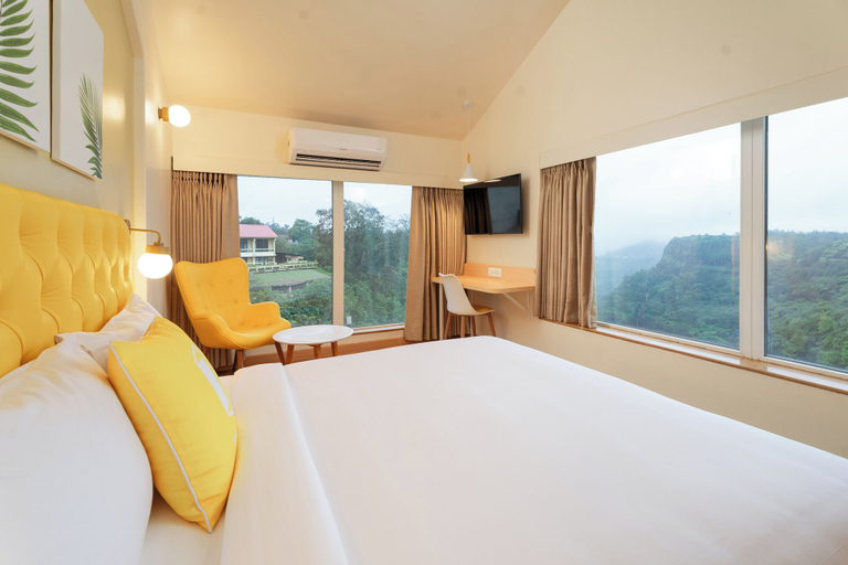 Bedroom 2, Bloom Hotel Khandala, Pune