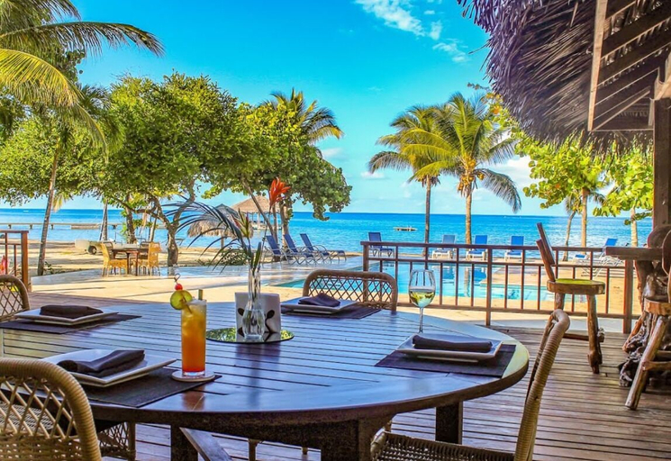 Food & Drinks 5, Laru Beya Palmetto Bay, Roatán