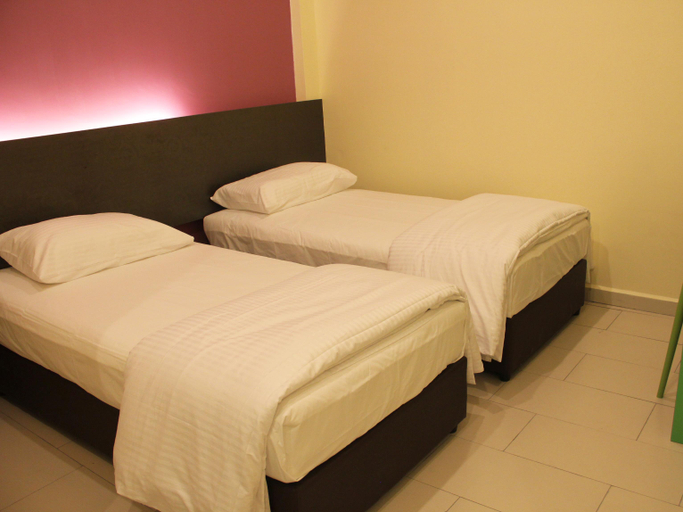 Bedroom 3, Hotel Mirage Port Dickson, Port Dickson