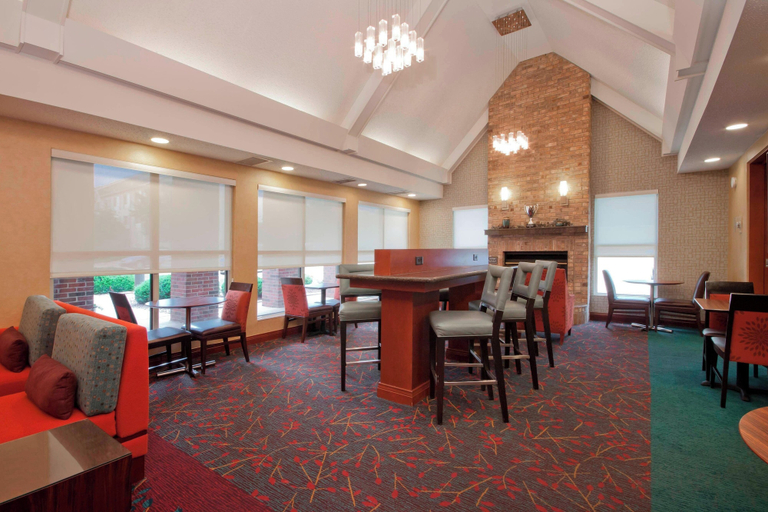 Food & Drinks, Residence Inn by Marriott Davenport, Scott