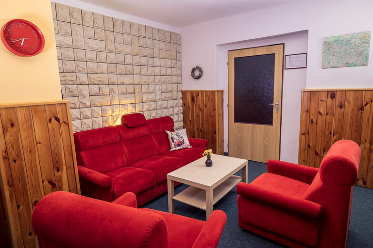 Others 3, Pension Tibor a Luna, Trutnov