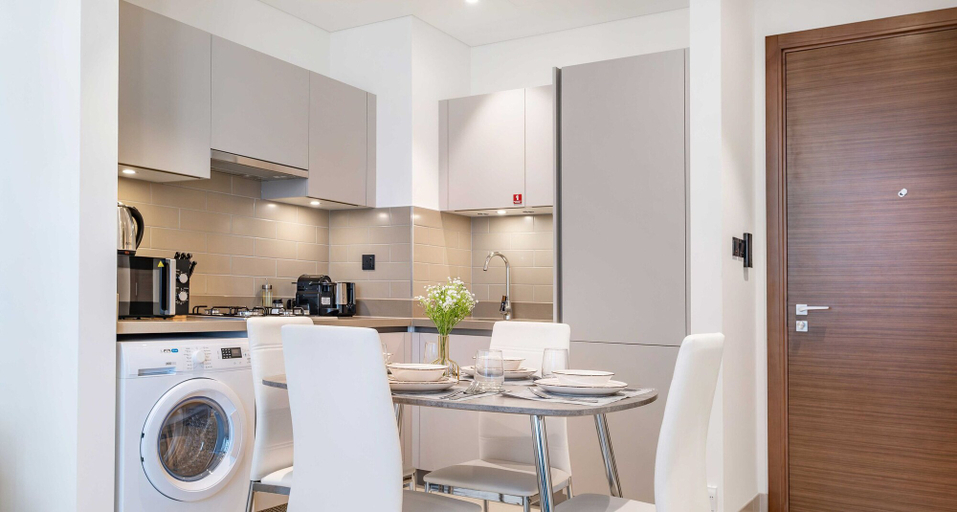 Others 4, LUX The Executive Sobha Suite 2, Dubai