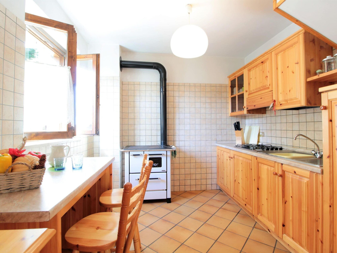 Private kitchen 4, Belvilla by OYO Baita Silana, Trento