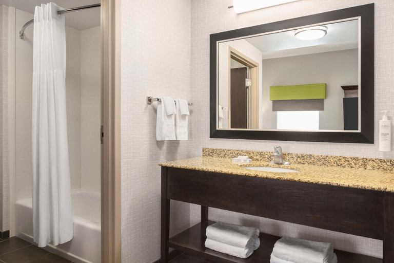 Bathroom 7
