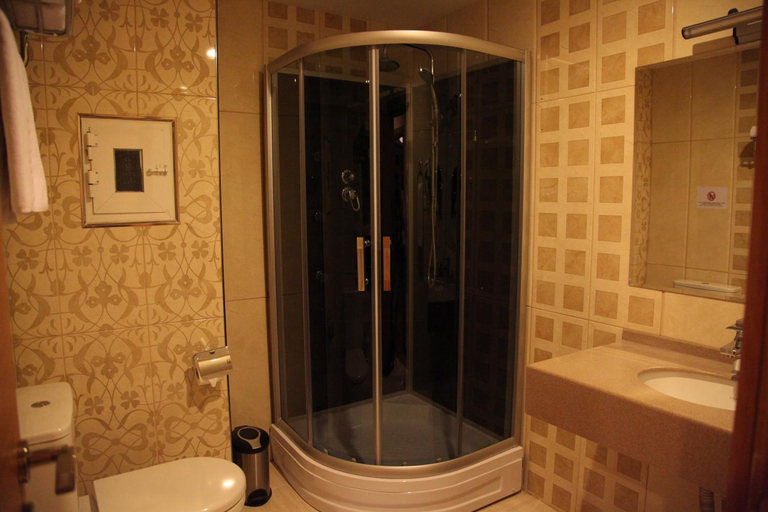 Bathroom 3, Merci Hotel Erbil, Arbil