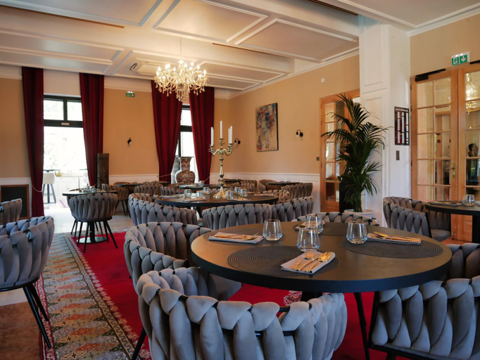 Food & Drinks, Chateau Camiac, Gironde
