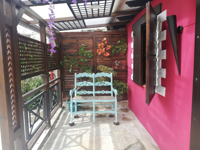 Garden 4, Holiday Home in Spain With Terrace & BBQ, Cantabria