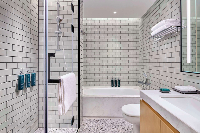 Bathroom 4, Doubletree By Hilton Shenzhen Airport Residences, Shenzhen