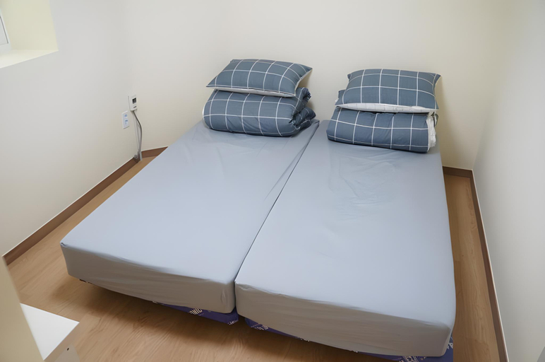Bedroom 17