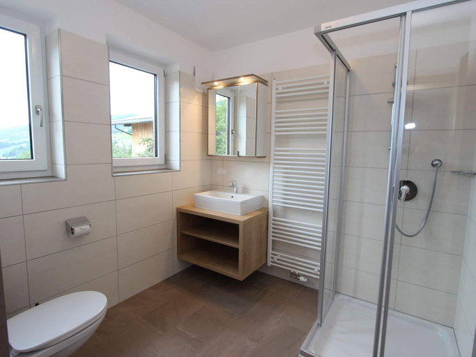 Bathroom 3, Large Apartment in Sankt Johann im Pongau near Ski Area, Sankt Johann im Pongau