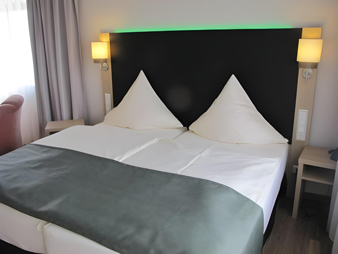 Bedroom 13
