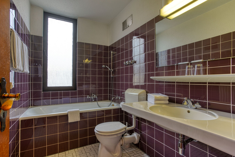 Bathroom 3