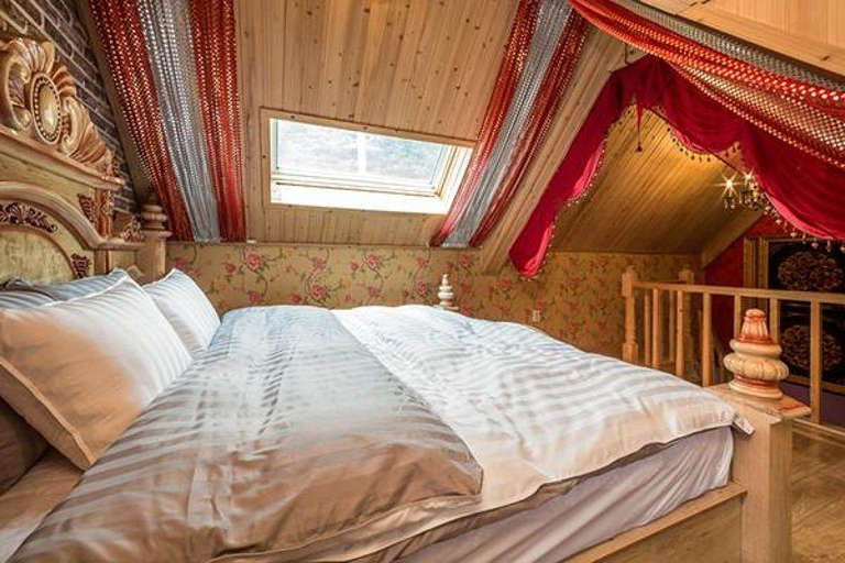 Bedroom 13