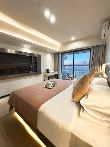Bedroom 8