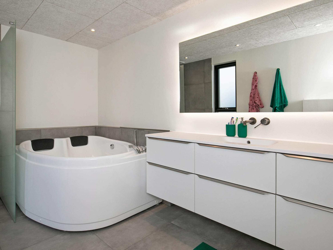 Bathroom 3, 5 Star Holiday Home in Skals, Viborg