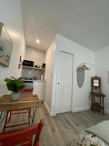 5, Studio close to Everything, Miami-Dade