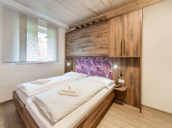 Bedroom 2, Apartment Near ski Area, Zell am See