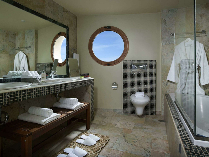 Bathroom 5, Luxury Villa With Heated Pool 700m to the Beach, Crete