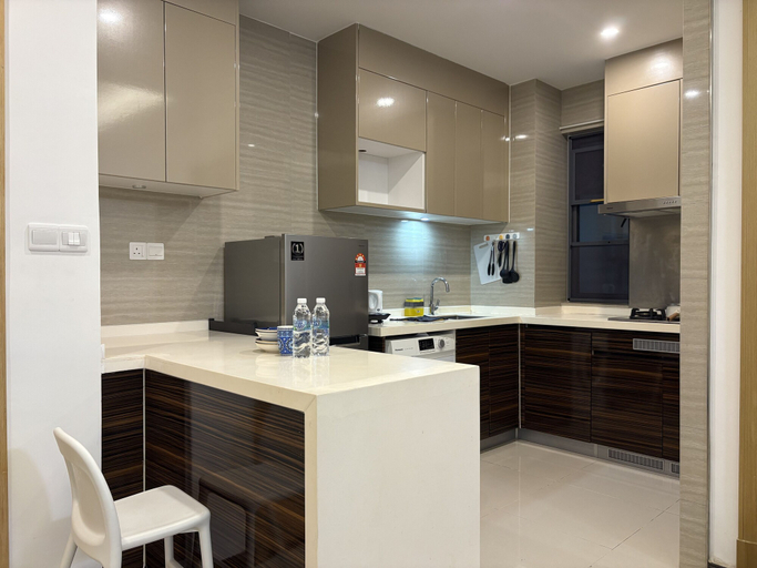 Dining Room 7