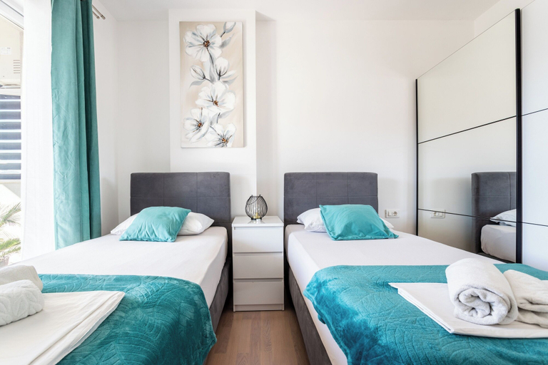 Bedroom 3, Luxury Modern Penthouse w Jacuzzi & Huge Terrace, Split