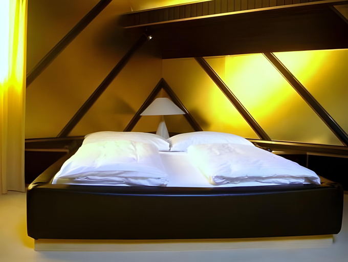 Bedroom 17