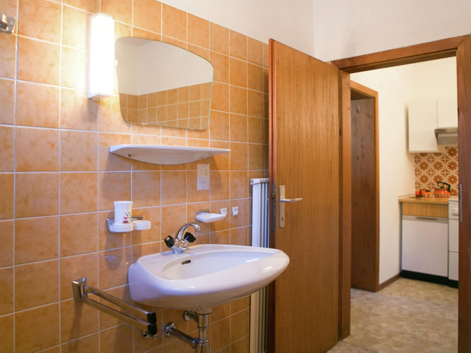 Bathroom 4, Cosy Holiday Flat Close to the ski Area, Kitzbühel
