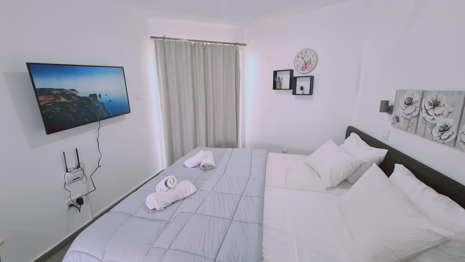 Room 5, 100 AN - Napa Living 22