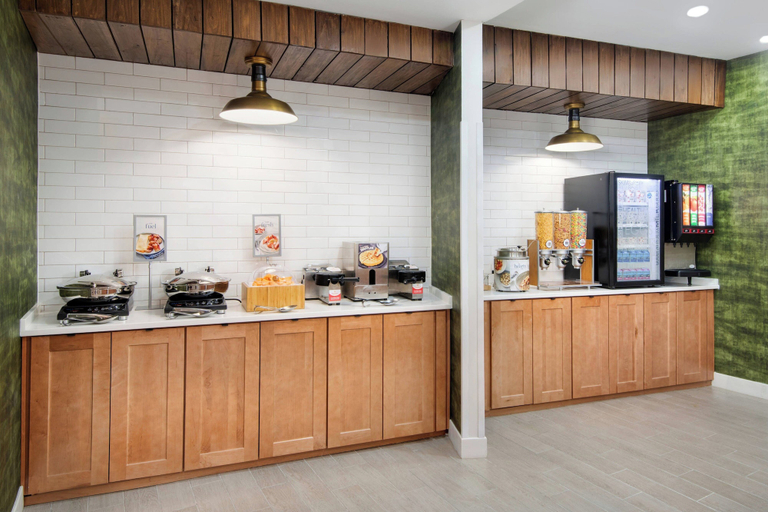 Food & Drinks 5, Fairfield Inn & Suites by Marriott Columbia Downtown, Richland