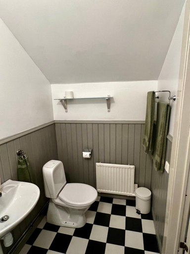 Bathroom 1, Borregarden Bed & Breakfast, Simrishamn