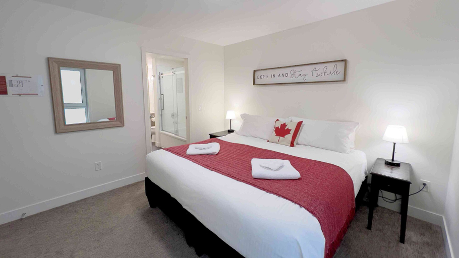 Bedroom 1, Al's Escape by Revelstoke Vacations, Columbia-Shuswap