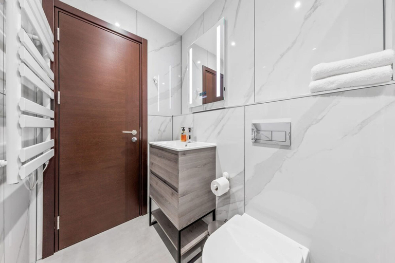 Bathroom, Serviced Studio Flat Near London Northern Line, London