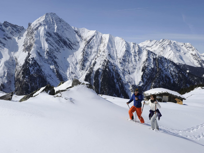 Others 4, Quaint Apartment in Finkenberg near Ski Lift, Schwaz