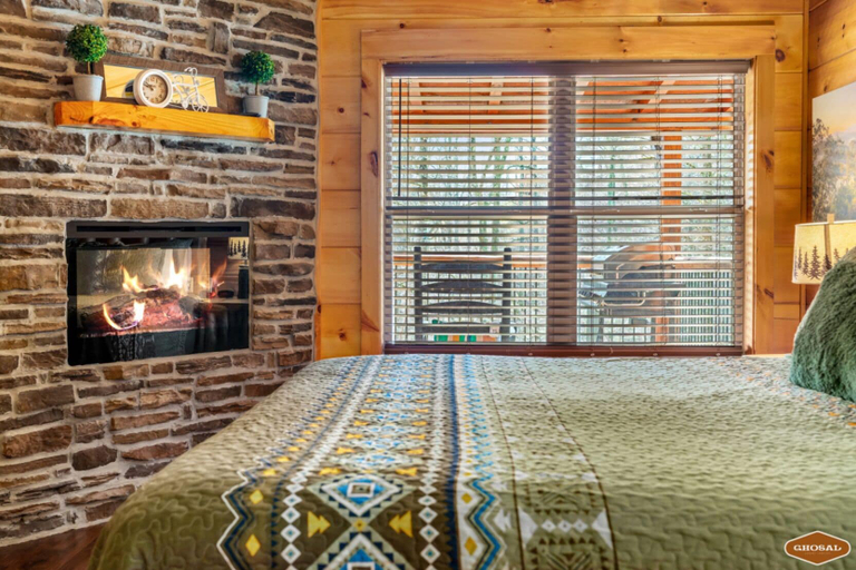 Bedroom 2, Whispering Pines Retreat By Ghosal Luxury Lodging, Sevier