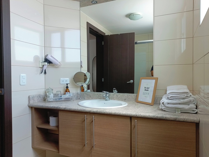 Bathroom, PLAZA FOCH Area - APARTMENTS with Balcony, Quito