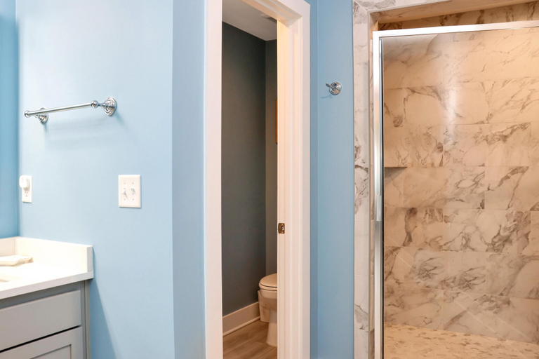 Bathroom 3, The Vue 4B - Harvesting Sunshine III, Bay
