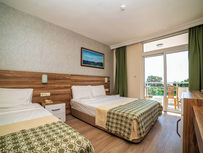 Bedroom 2, Transatlantik Beach Beldibi - All Inclusive, Kemer
