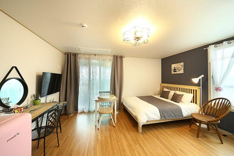 Bedroom, Jeju Baramibunda (Woljeongri Branch) Pension, Jeju
