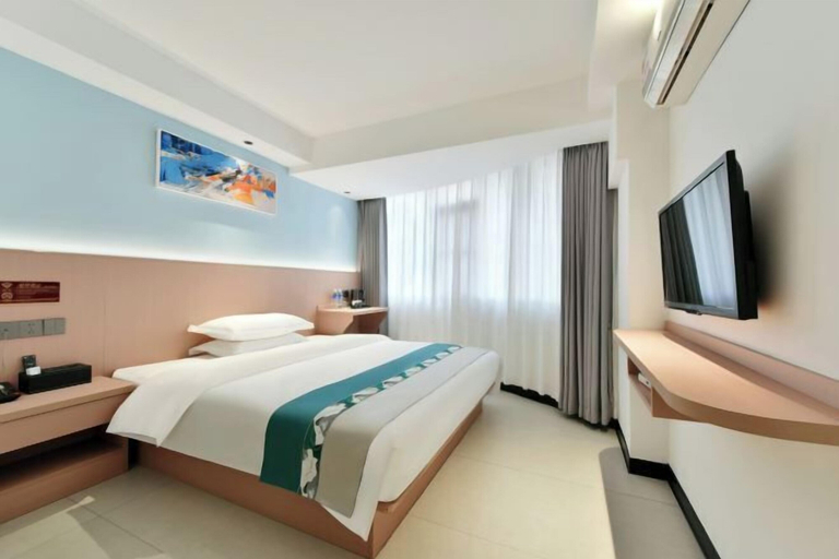 Xincai Hotel (Nanning Chaoyang Square Railway Station Subway Station Store), Nanning