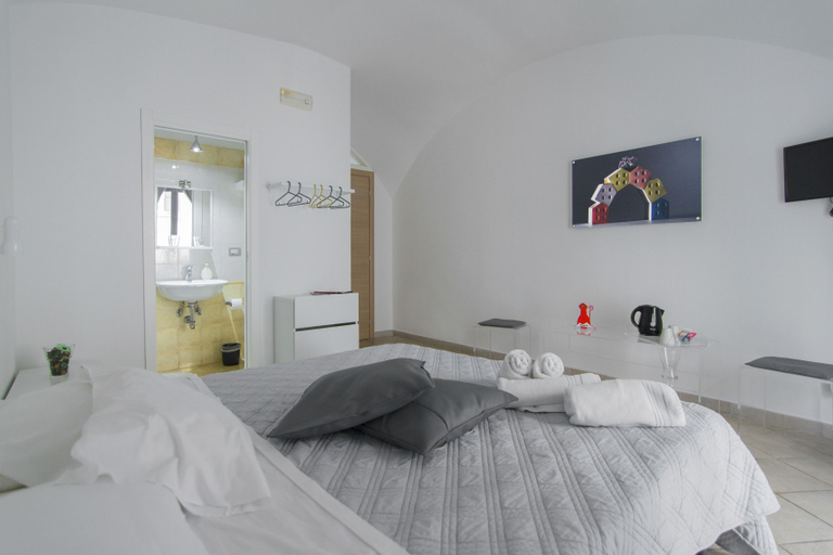 Bedroom 5, B&B Maison Du La Rua, Napoli