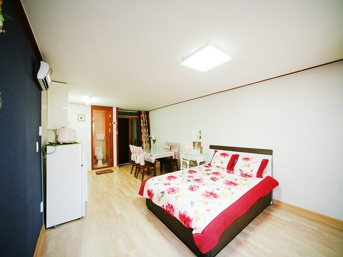 Bedroom 2, Pyeongchang Pyeongchang Pension Maeul, Pyeongchang