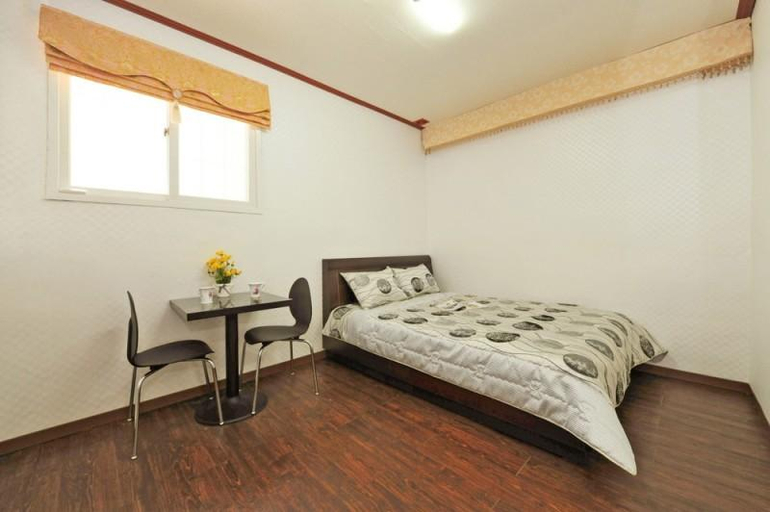 Bedroom 2, Gapyeong Healing Dog Pension, Gapyeong