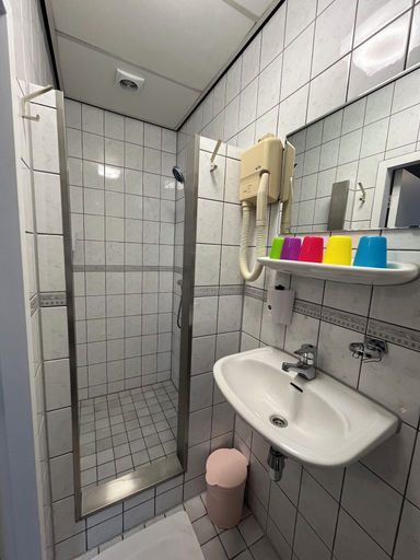 Bathroom 4, Hotel Breitner, Rotterdam