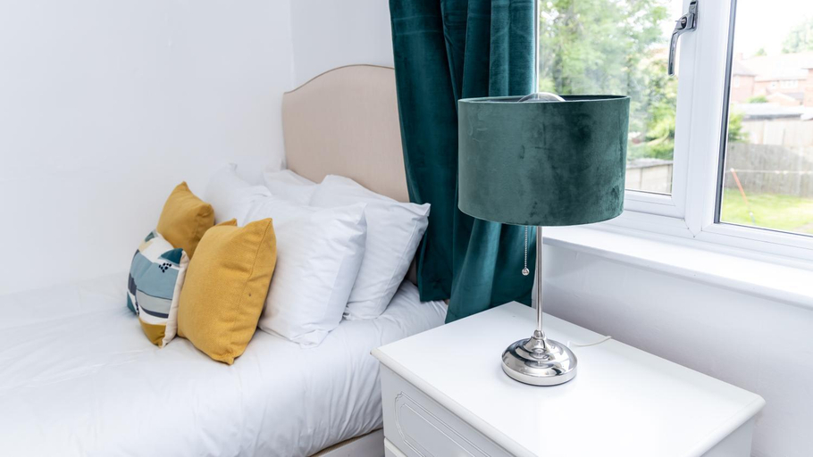 Bedroom 2, Aspley House, Nottingham