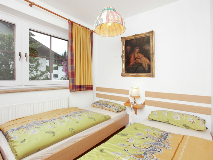 Bedroom 2, Apartment in Going near Ski Lift, Kitzbühel