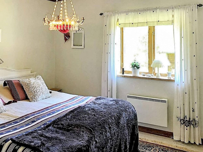 Bedroom 2, 8 Person Holiday Home in Solleron, Mora