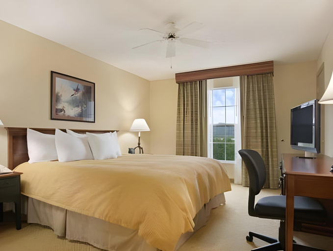 Bedroom 18